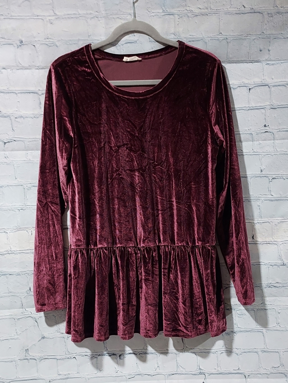 Les Amis Womens Long Sleeve Velvet Stretchy Top L Whimsical Whimsigoth Cosplay